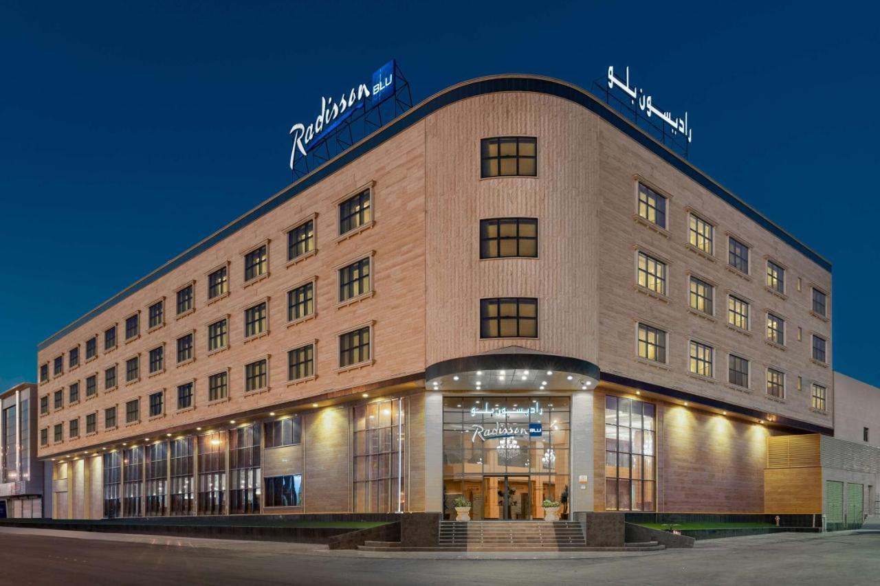 Radisson Blu Hotel, Buraidah Extérieur photo
