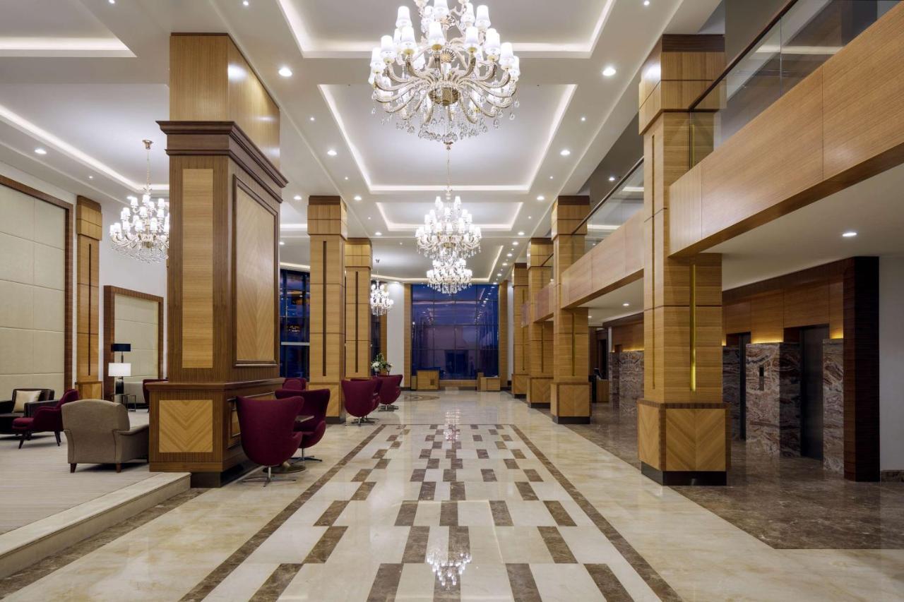 Radisson Blu Hotel, Buraidah Extérieur photo