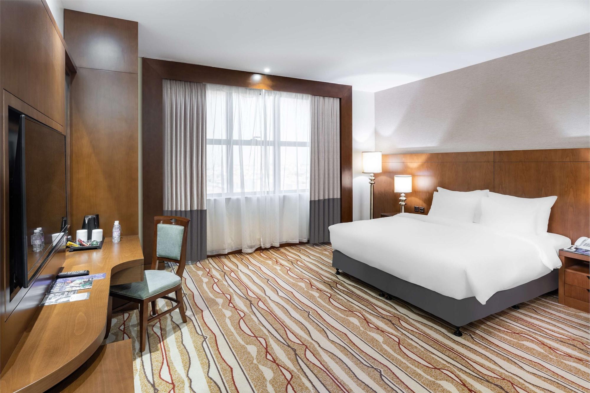 Radisson Blu Hotel, Buraidah Extérieur photo