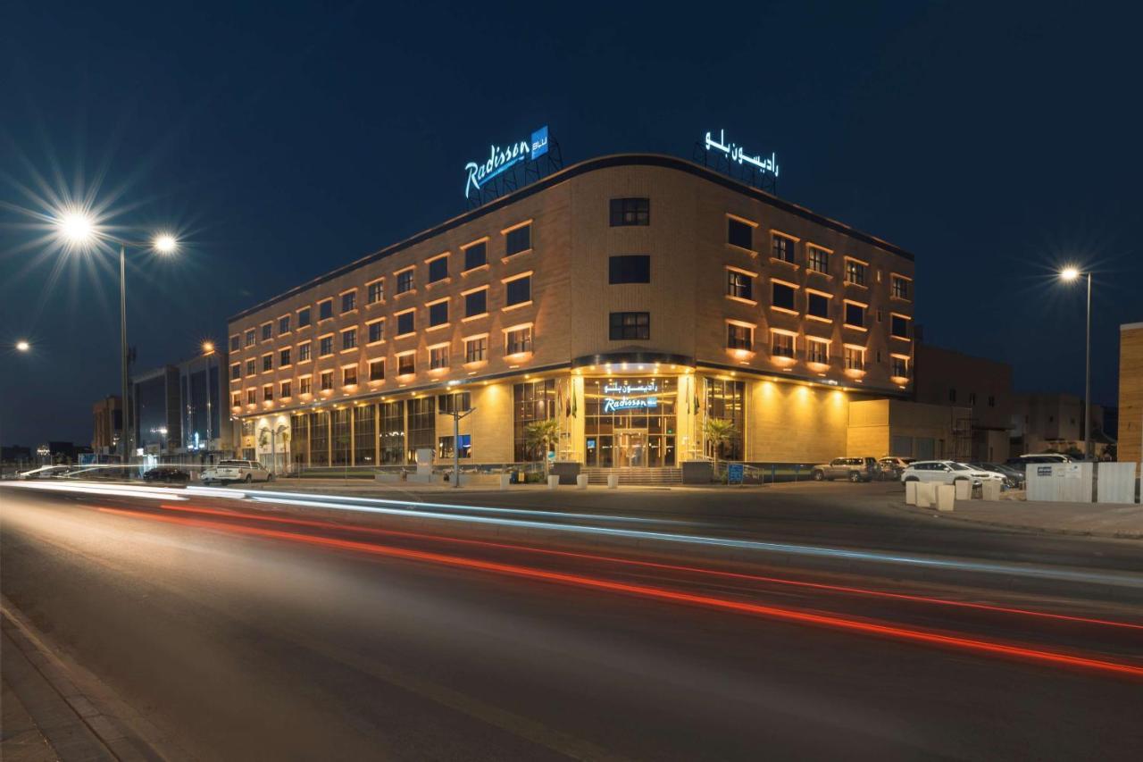 Radisson Blu Hotel, Buraidah Extérieur photo