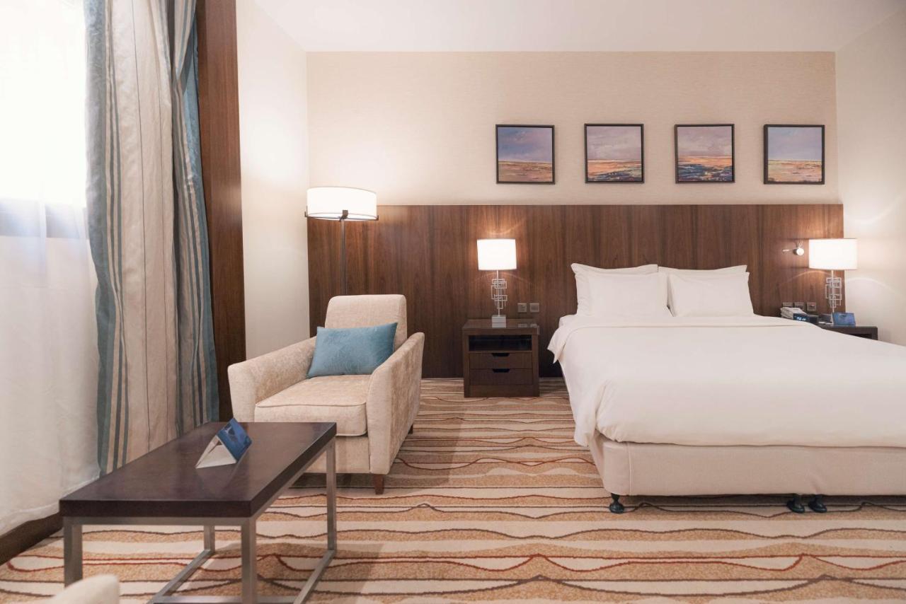 Radisson Blu Hotel, Buraidah Extérieur photo